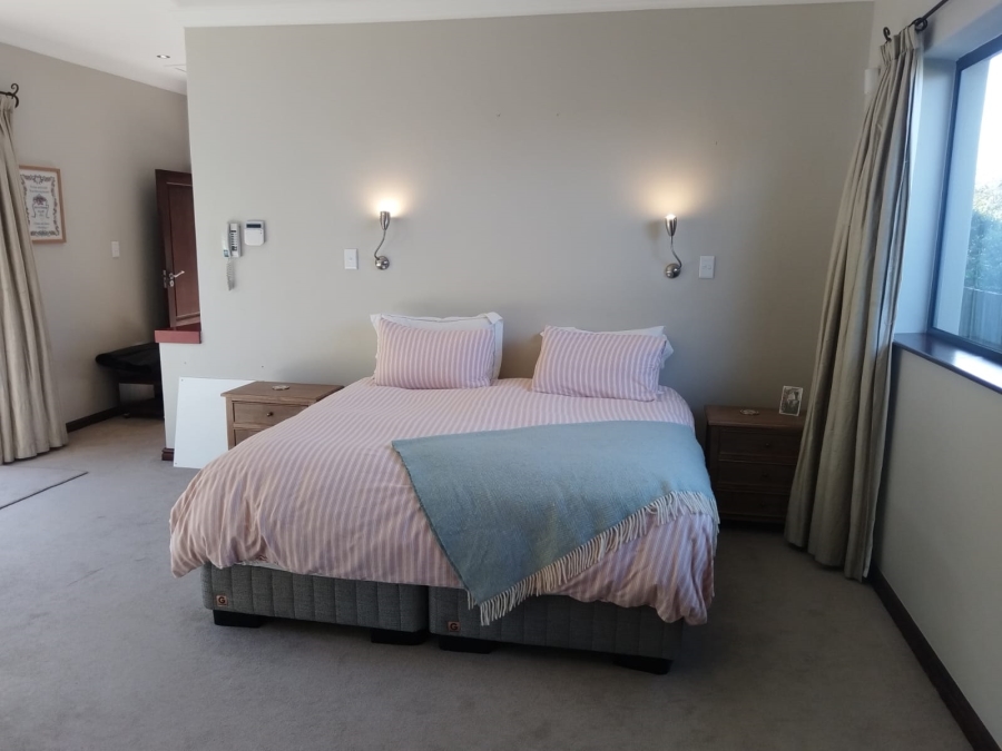 To Let 4 Bedroom Property for Rent in Kenrock Country Estate Western Cape